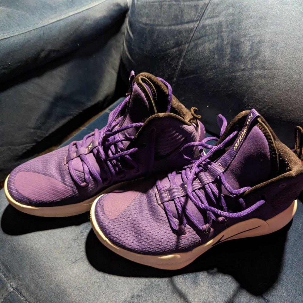 Nike Hyperdunk - Picture 4 of 4